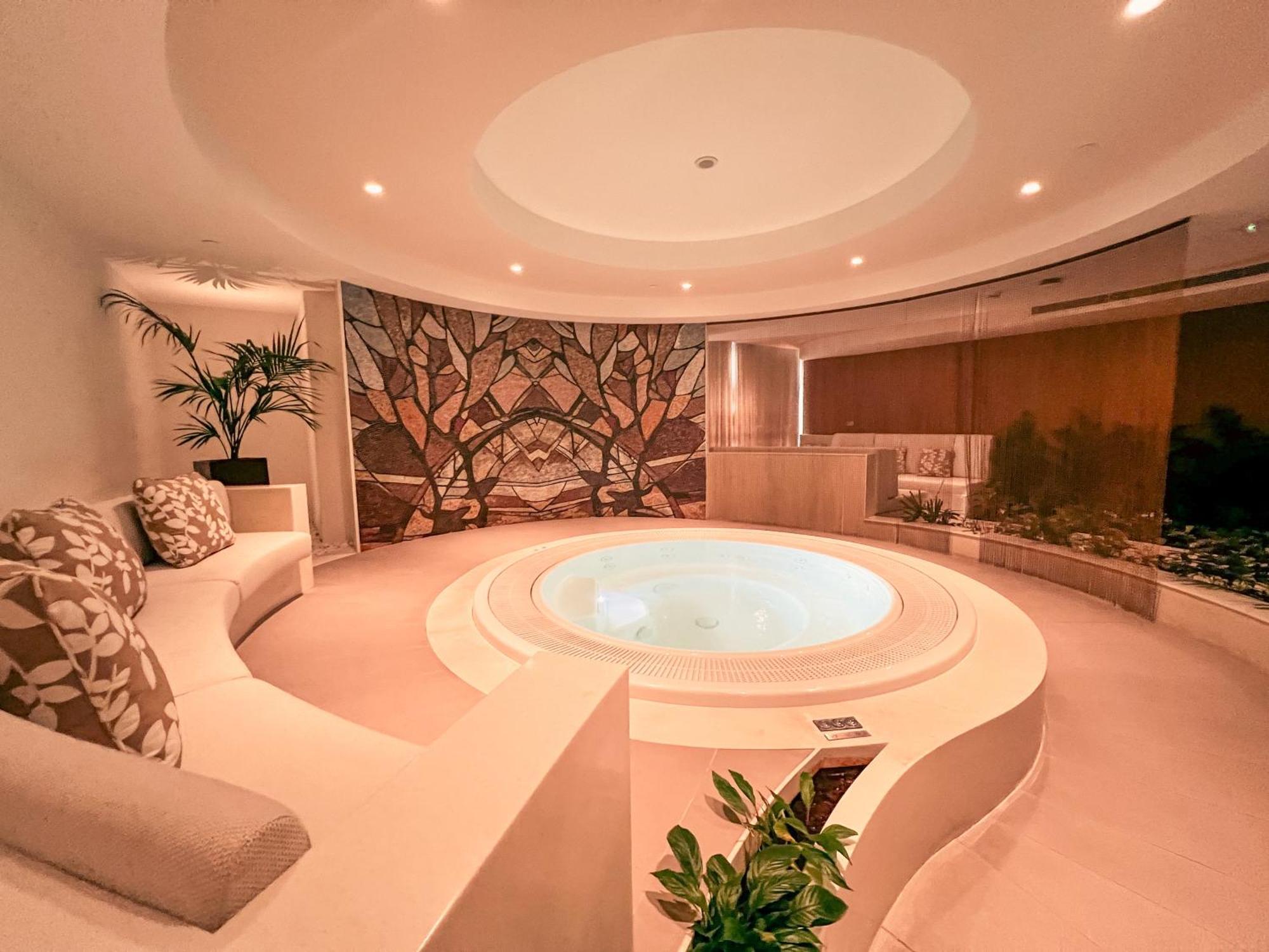 Palm Jumeirah Paradise At Fairmont Apartment Dubai